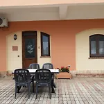 Alloggio per agriturismo Catena